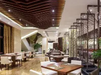 La Maison Royale - WESTLANDS Hotels near Westlands