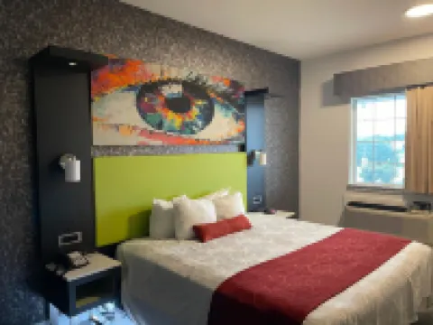 Lindsay Inn Hotels in Cooke County