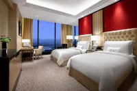 The Trans Luxury Hotel Bandung - parkir