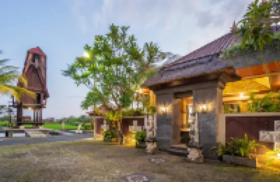 Nirmala Guest House Surf Keramas Hotel dekat Pantai Lebih