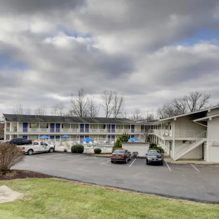 Motel 6 Elizabethtown, KY