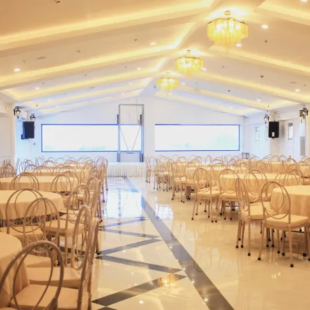The Blu Hotel Hotels in Tabaco