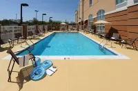 Hampton Inn & Suites Scottsboro - Pools