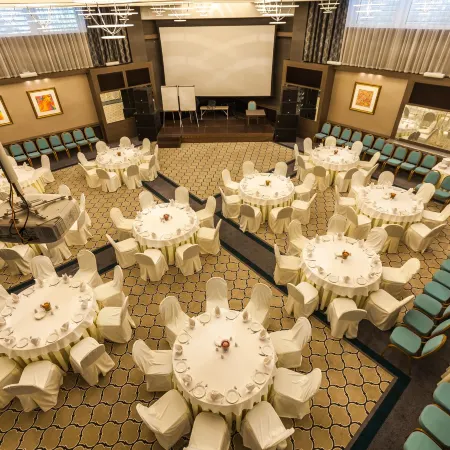DoubleTree by Hilton Tyumen (Даблтри Хилтон Тюмень)