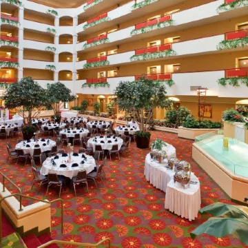 Holiday Inn & Suites SPRINGFIELD - I-44 by IHG