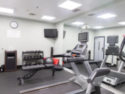 ホリデイ イン エクスプレス & スイーツ ジャクソン by IHG ブラックマンのホテル