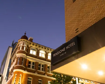 ペンシオーネ ホテル パース パースのホテル