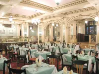 Adelphi hotel - فطور