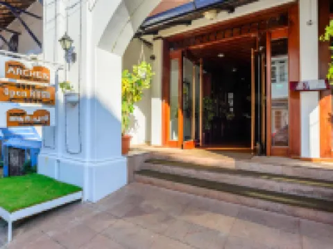 Hotel Arches Hotels near Fort Kochi Beach