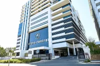 ريزرفد سويتس إلوفو