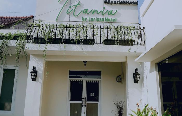 TITANIA HOTEL