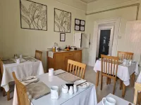 Ambassador Guest House Bed and Breakfast - Bãi đậu xe