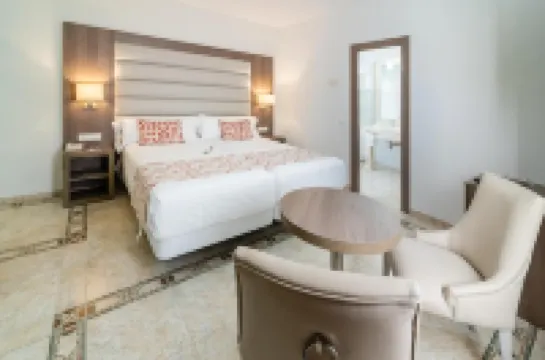 斯考特爾賽魯飯店 住宿飯店