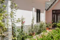 Vmt Villa -  Holiday Villas