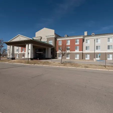 Holiday Inn Express & Suites LAMAR by IHG