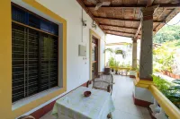 Dumas Guest House - Pensionat