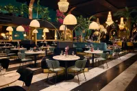 Van der Valk TheaterHotel de Oranjerie - Aamiainen