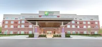Holiday Inn Express & Suites Plymouth - Ann Arbor Area Hotels in Northville Charter Township