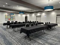 Holiday Inn Express & Suites Ennis by IHG