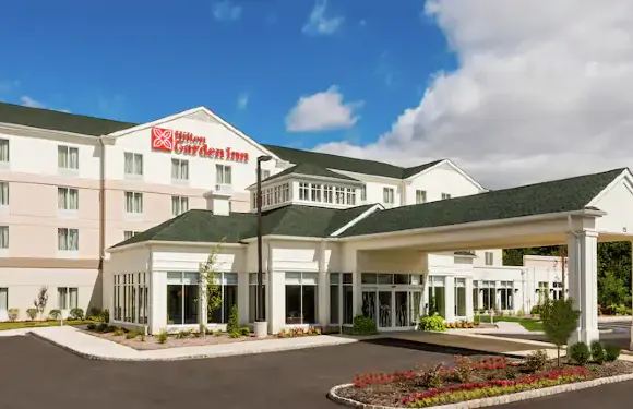 韋恩希爾頓花園酒店