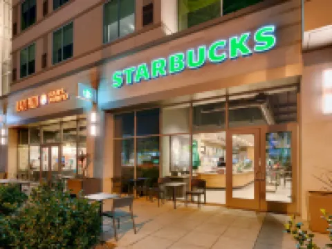 ไฮแอท เฮาส์ที่แอนะไฮม์ รีสอร์ท/ศูนย์การประชุม