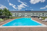Howard Johnson by Wyndham Bangor Hotels in Hampden