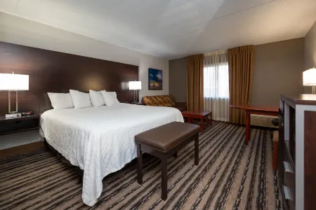 Endeavor Inn & Suites, Trademark Collection by Wyndham