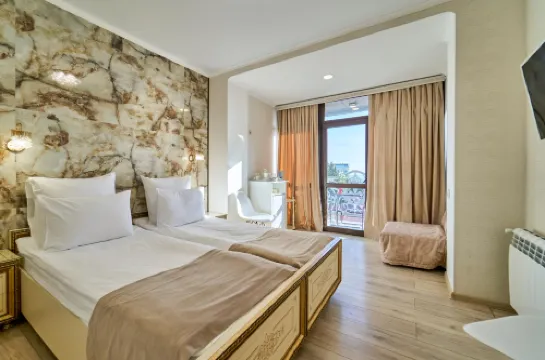 Hotel Ambassador