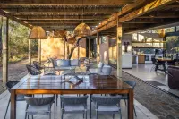 Rixile Kruger Lodge Hotel a Sabie Park