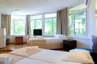 Hotel Pansionat Akvamarin Hotels in Khosta