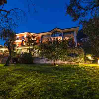 Hotel Catullo Hotel Exterior