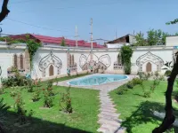 Hotel Latif Samarkand - ที่มีสระว่ายน้ำ