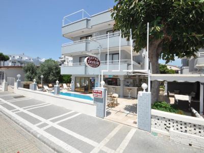 Defne & Zevkim Hotel