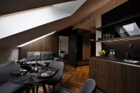 Dvor Podznoeva Studios and Apartments