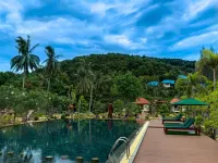 Wang Sai Resort Hotels near Haad Khom Beach