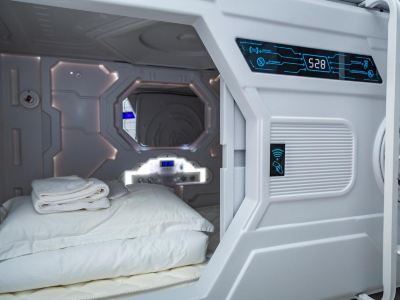Kiwi Capsule Hotel