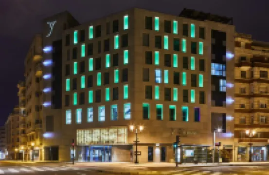 西肯格蘭大劇院飯店 Centro de Arte Caja de Burgos附近的飯店