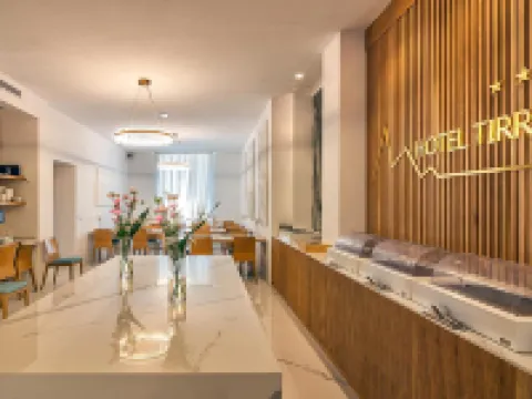 Hotel Tirreno マッサのホテル