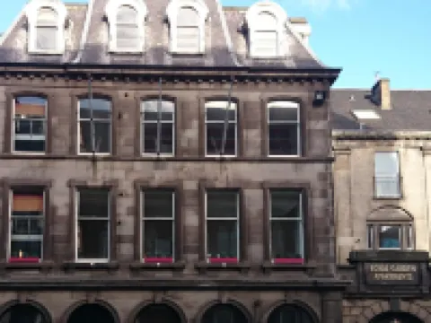 Sonder Royal Garden Apartments New Town