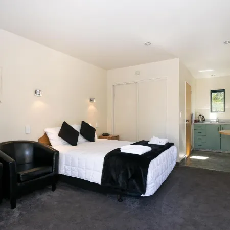 Ashleigh Court Motel Hotels in Blenheim