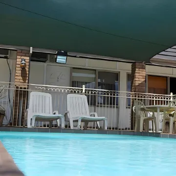 Shepparton Motor Inn Tudor House Motel