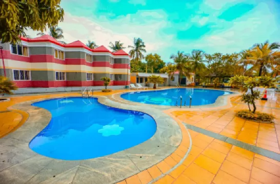 Coral Beach Resort Hoteles cerca de Pancha Rathas