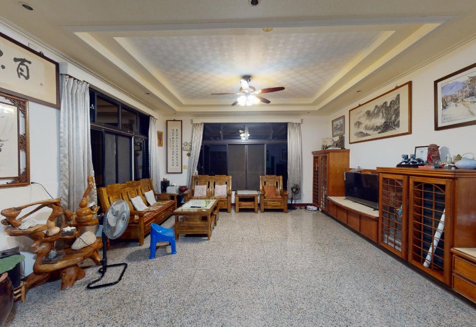 2. 가오슝 메이농 ..