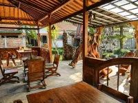Aurora Living Merapi Jogja - Pensions