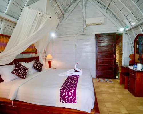 Hotra Hill Cottage Photos