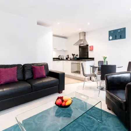 Roomspace Serviced Apartments - Capitol Square