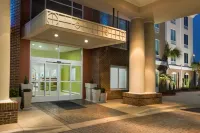 Holiday Inn Express & Suites Florence I-95 @ Hwy 327