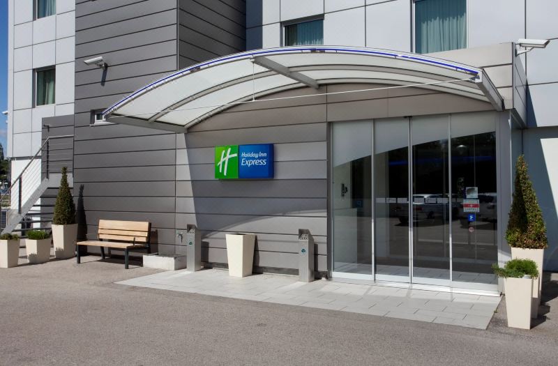 Holiday Inn Express Geneva Airport by IHG