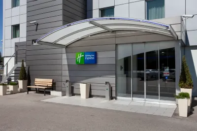 Holiday Inn Express Geneva Airport Hotel in zona Cimetiere de Plainpalais