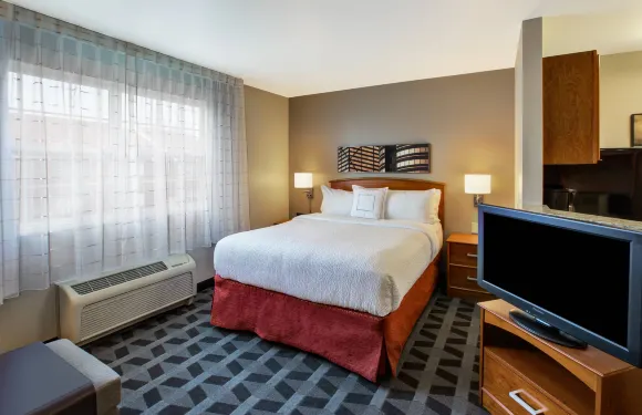 底特律斯特靈海茨萬豪TownePlace酒店